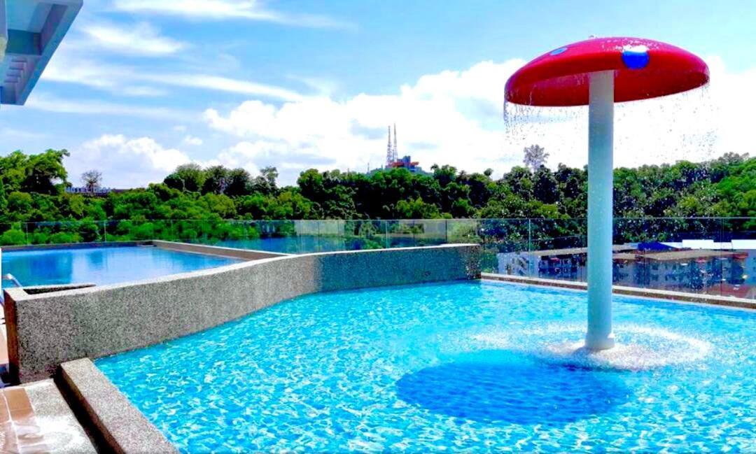 Bunga Homestay Sea View Kuala Terengganu Bagian luar foto