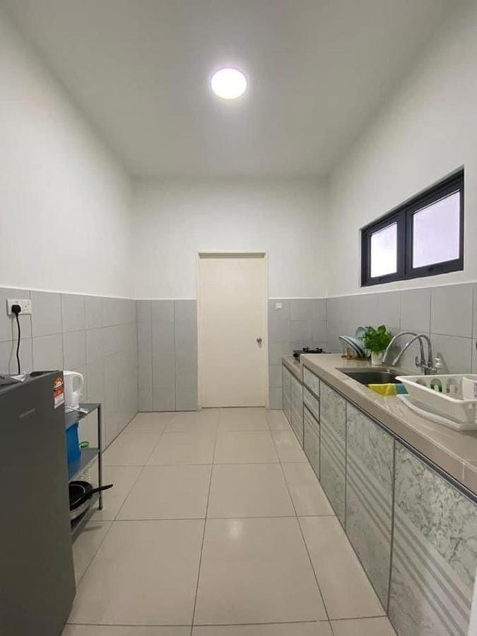 Bunga Homestay Sea View Kuala Terengganu Bagian luar foto